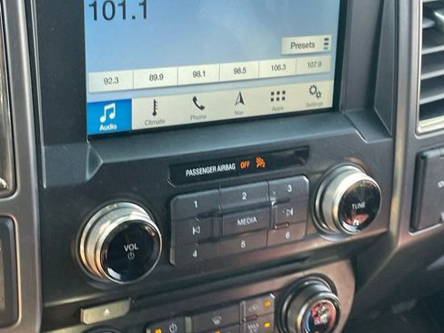 Used 2018 Ford F150 Raptor w/ Equipment Group 802A Luxury image 8