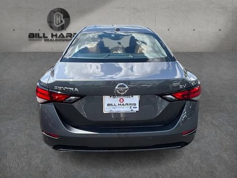 Used 2022 Nissan Sentra SV w/ SV Premium Package FWD image 6