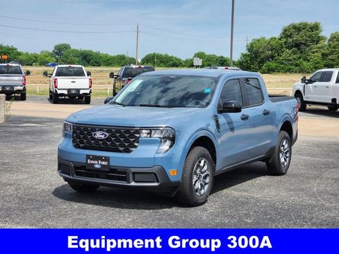 New 2026 Ford Maverick XLT w/ XLT Luxury Package FWD image 3