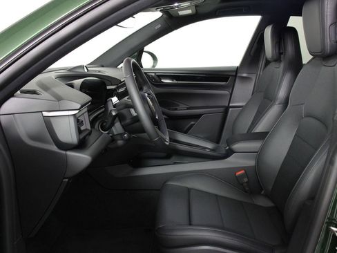 New 2026 Porsche Macan 4 Electric AWD/4WD image 5