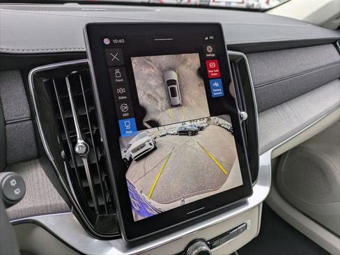 New 2026 Volvo XC90 T8 Ultra image 9