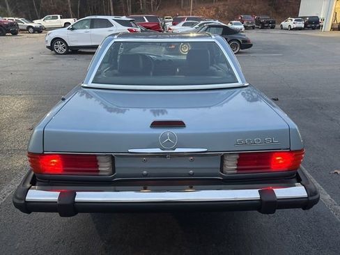 Used 1989 Mercedes-Benz 560 SL image 4