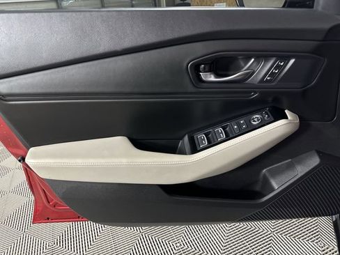 Used 2023 Honda Accord Touring image 23