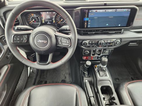 Used 2024 Jeep Wrangler Unlimited Rubicon w/ Technology Group AWD/4WD image 27