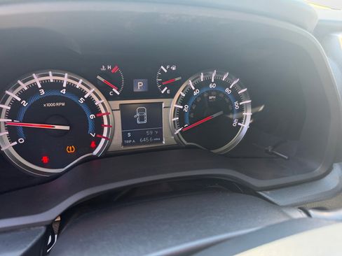 Used 2018 Toyota 4Runner SR5 image 14