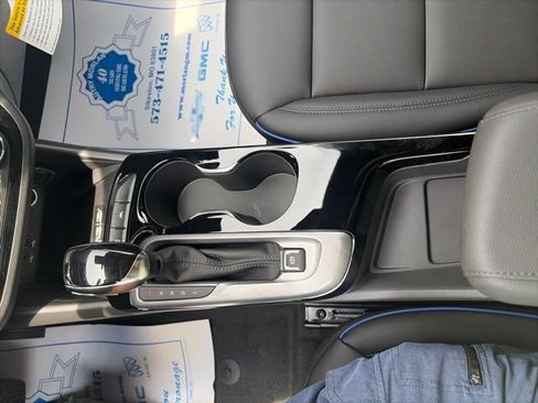 New 2026 Buick Envista Sport Touring w/ Convenience I Package FWD image 23