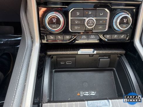 Used 2021 GMC Yukon XL Denali w/ Denali Premium Package image 22