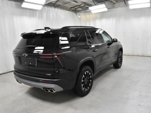 Used 2024 Chevrolet Traverse Z71 w/ Enhanced Driving Package AWD/4WD image 7