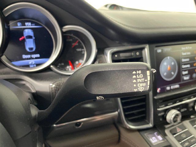 Used 2015 Porsche Panamera GTS AWD/4WD image 11