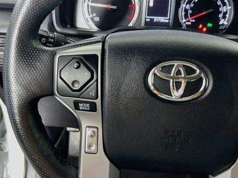 Used 2024 Toyota 4Runner Limited RWD image 18