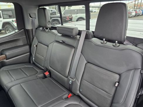 Used 2021 GMC Sierra 1500 Denali w/ Denali Ultimate Package AWD/4WD image 17