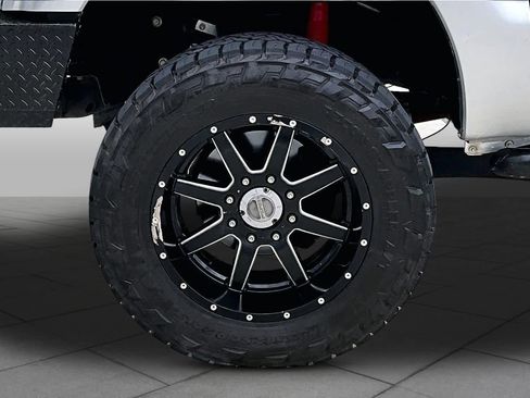 Used 2015 Ford F250 Lariat w/ Lariat Ultimate Package image 11