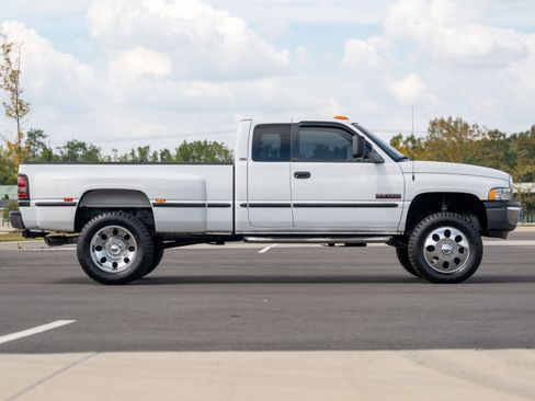 Used 1999 Dodge Ram 3500 Truck 4x4 Quad Cab image 8