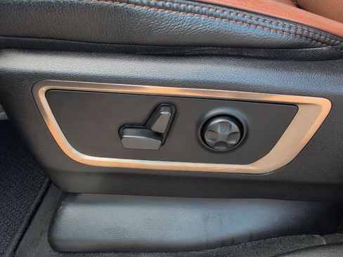 Used 2021 RAM 1500 Limited w/ Off Road Group image 13