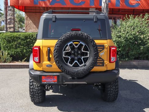 Used 2022 Ford Bronco Black Diamond image 7