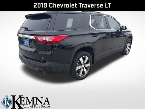 Used 2019 Chevrolet Traverse LT w/ LT Premium Package image 8