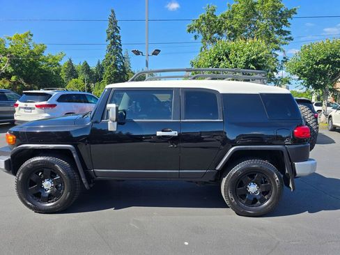 Used 2007 Toyota FJ Cruiser 4WD image 16