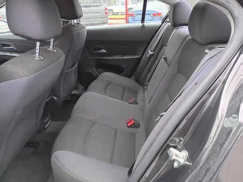 Used 2015 Chevrolet Cruze LT image 19