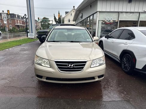 Used 2009 Hyundai Sonata GLS FWD image 2