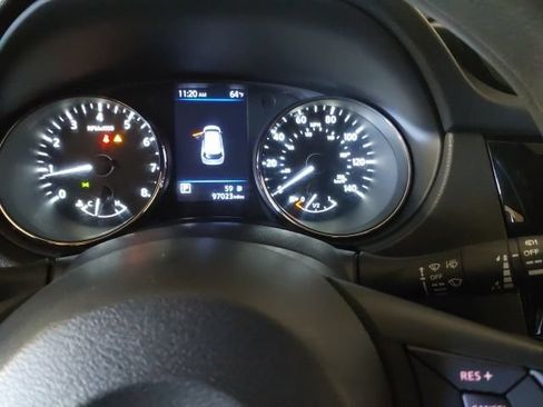 Used 2018 Nissan Rogue S AWD/4WD image 25