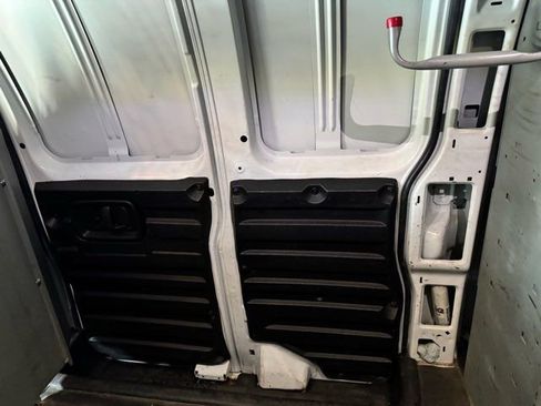 Used 2017 Chevrolet Express 2500 image 25