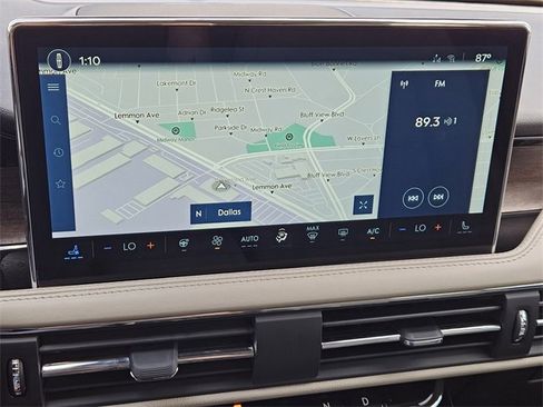 New 2025 Lincoln Corsair Reserve w/ Equipment Group 202A image 16