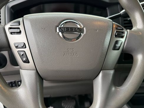 Used 2018 Nissan NV 2500 SV image 23