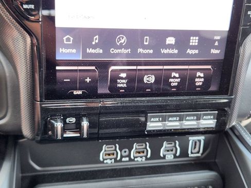 New 2026 RAM 3500 Limited AWD/4WD image 19