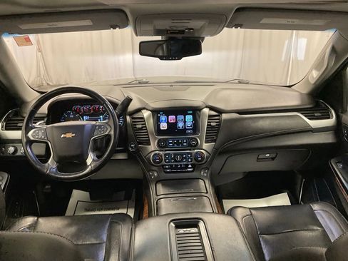 Used 2019 Chevrolet Suburban Premier image 31