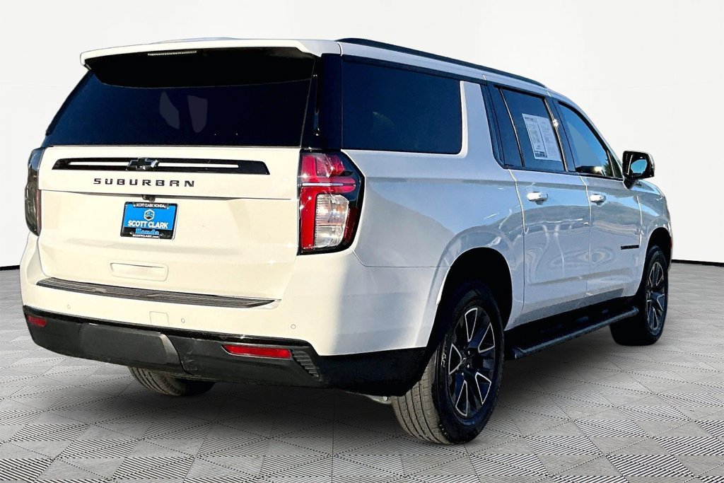 Used 2024 Chevrolet Suburban Z71 w/ Luxury Package AWD/4WD image 6