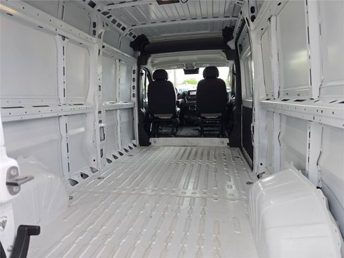 Used 2026 RAM ProMaster 2500 w/ Convenience Group FWD image 20