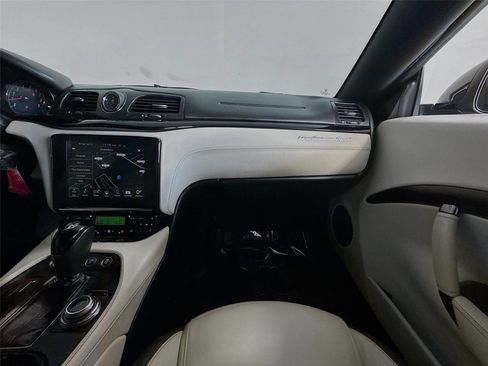 Used 2018 Maserati GranTurismo Sport image 5