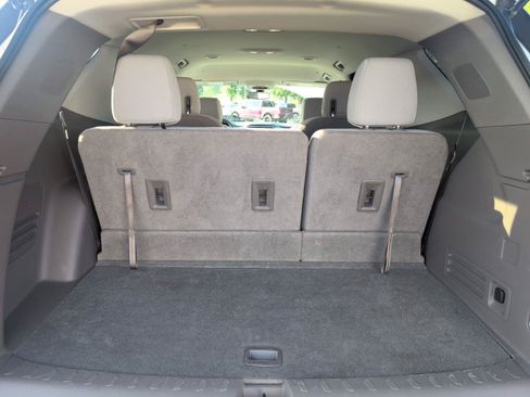 Used 2018 Chevrolet Traverse LT FWD image 5