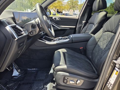 Used 2026 BMW X5 xDrive40i w/ M Sport Package AWD/4WD image 10