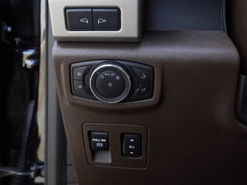 Used 2020 Ford F150 King Ranch w/ Equipment Group 601A Luxury AWD/4WD image 22
