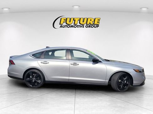 Used 2024 Honda Accord Sport image 3