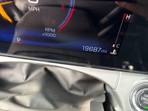 Used 2025 Chevrolet Trax LT image 11