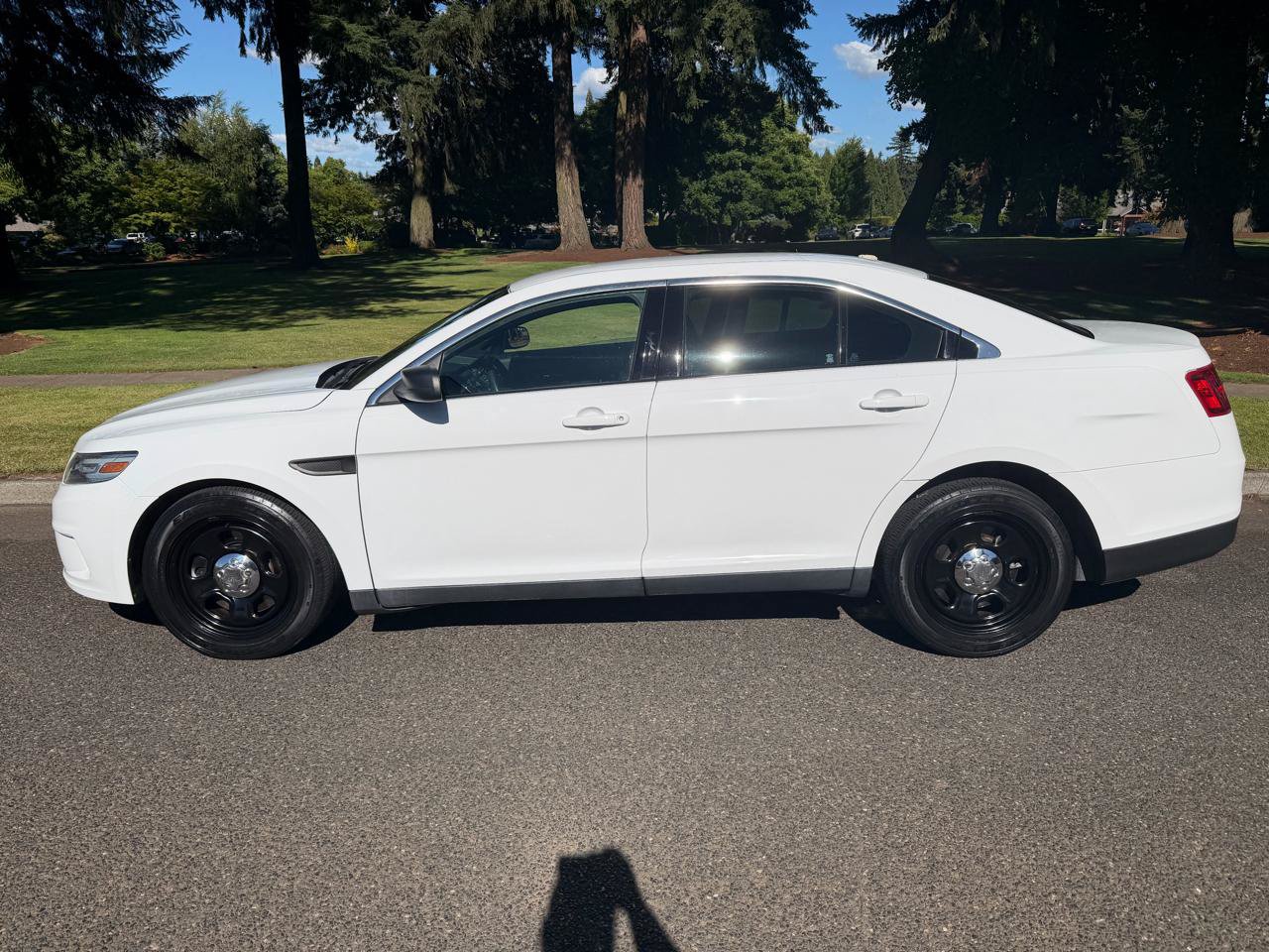 Used 2013 Ford Taurus Police Interceptor AWD w/ Police Interior Upgrade Pkg image 2
