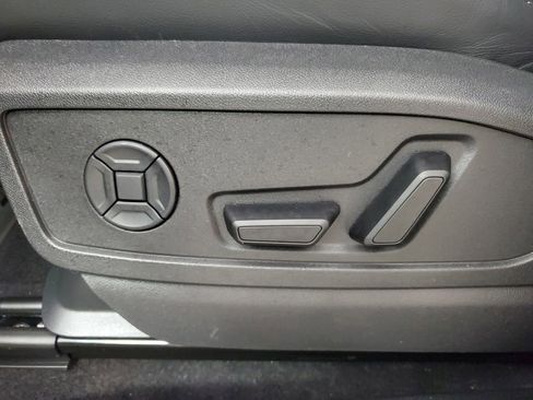 Used 2025 Audi Q5 Premium Plus w/ Premium Plus image 21