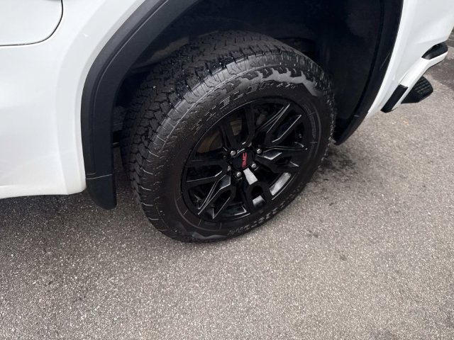 Used 2023 GMC Sierra 1500 Elevation AWD/4WD image 14