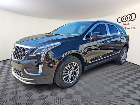 Used 2022 Cadillac XT5 Premium Luxury w/ Technology Package AWD/4WD image 3