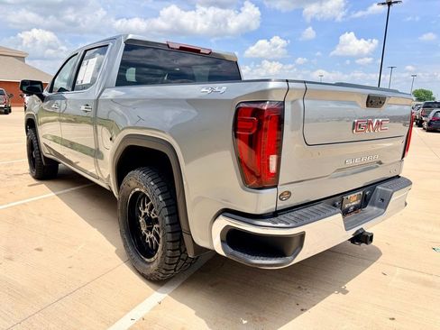 Used 2025 GMC Sierra 1500 SLT AWD/4WD image 6