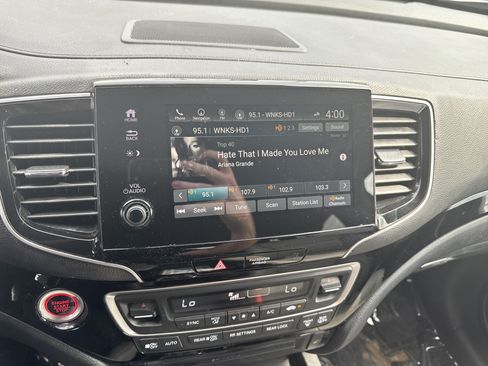 Used 2020 Honda Passport Touring image 23