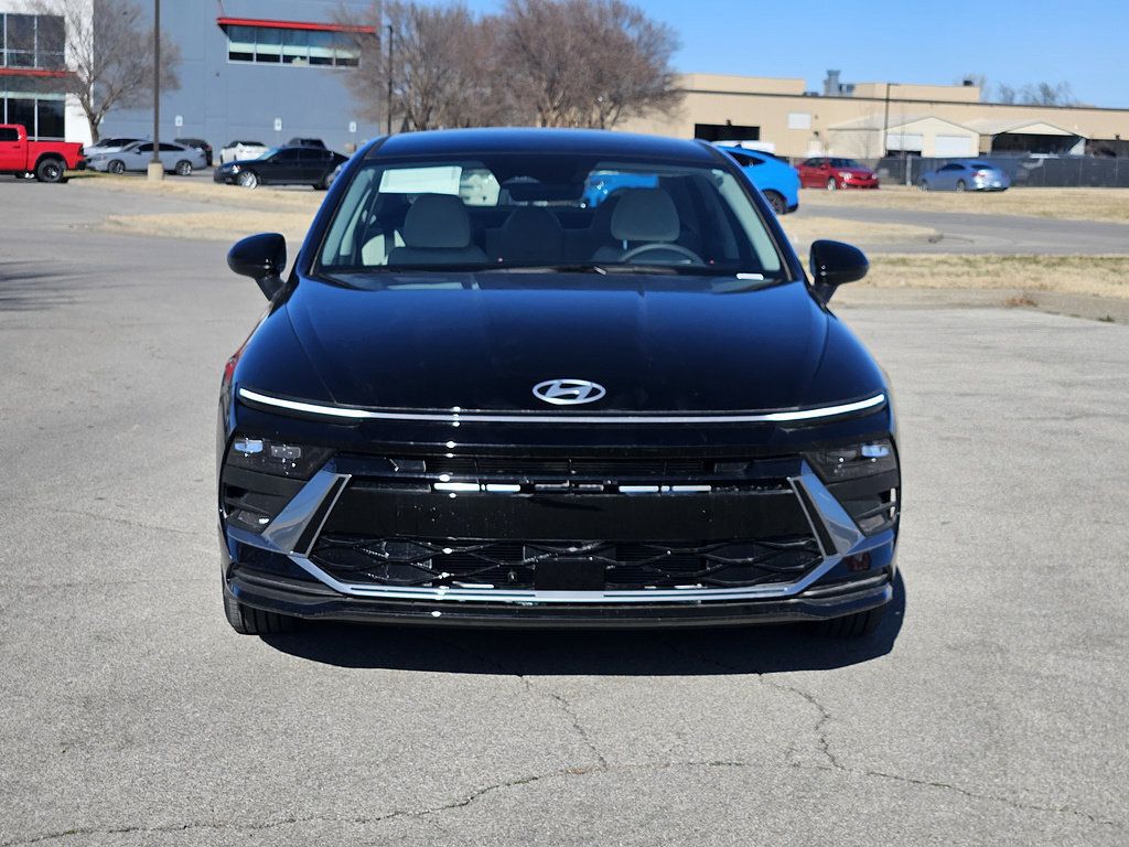 New 2026 Hyundai Sonata SE FWD image 2