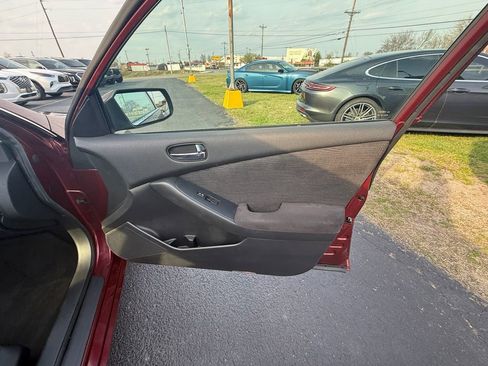 Used 2011 Nissan Altima 2.5 S image 21