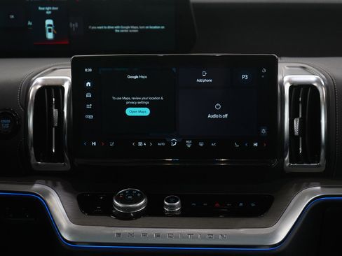 Used 2025 Ford Expedition Max Platinum AWD/4WD image 16