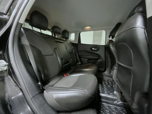 Used 2021 Jeep Compass Latitude image 20