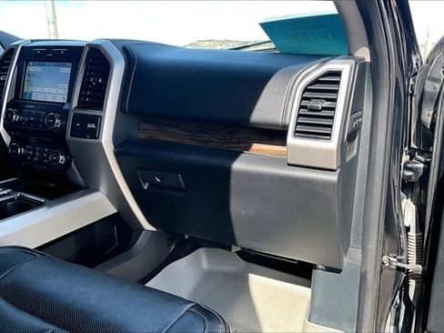 Used 2018 Ford F150 Lariat image 27