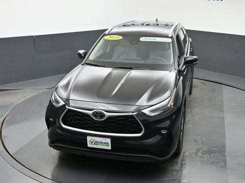 Used 2023 Toyota Highlander L image 28