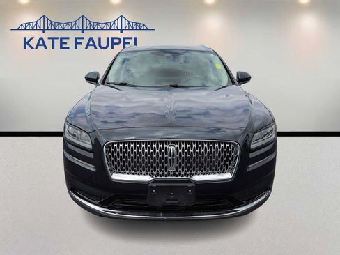 Used 2023 Lincoln Nautilus AWD w/ Premium Package image 2